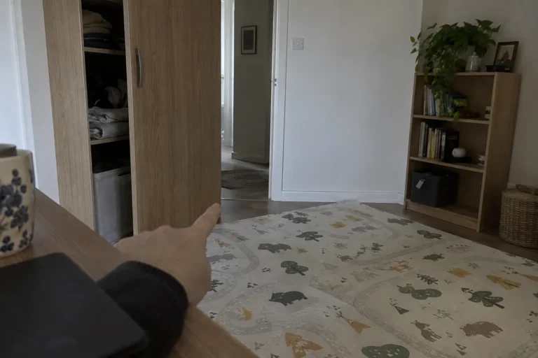 How Should Buyers Compare Tabletop and Wall-Mounted Camera Framing?